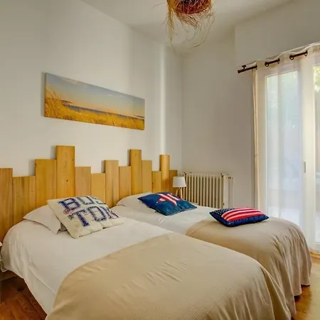 Holiday home Abatille House